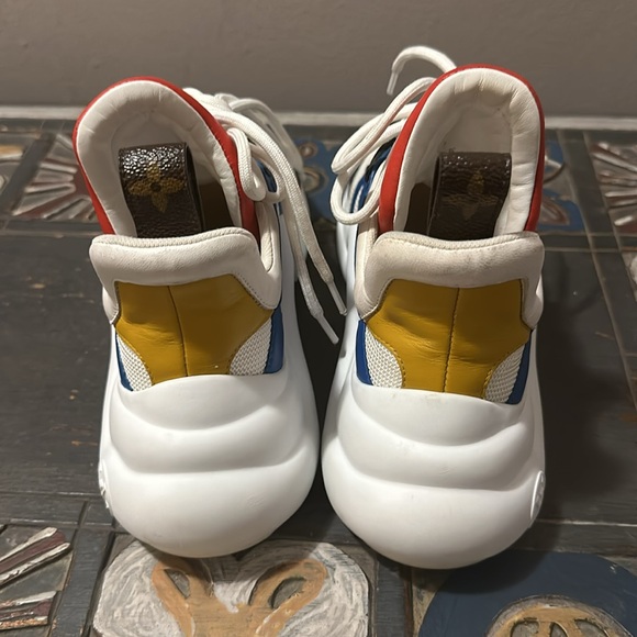 LOUIS VUITTON
Calfskin Technical Nylon LV Archlight Sneakers 35 Electric Blue - Picture 5 of 14